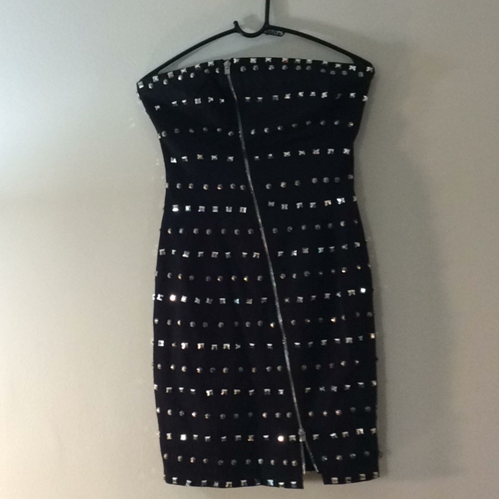 Bebe gorgeous celebrity studded strapless dress